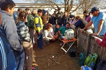 Las autoridades de la FAV recibieron a los nuevos abanderados